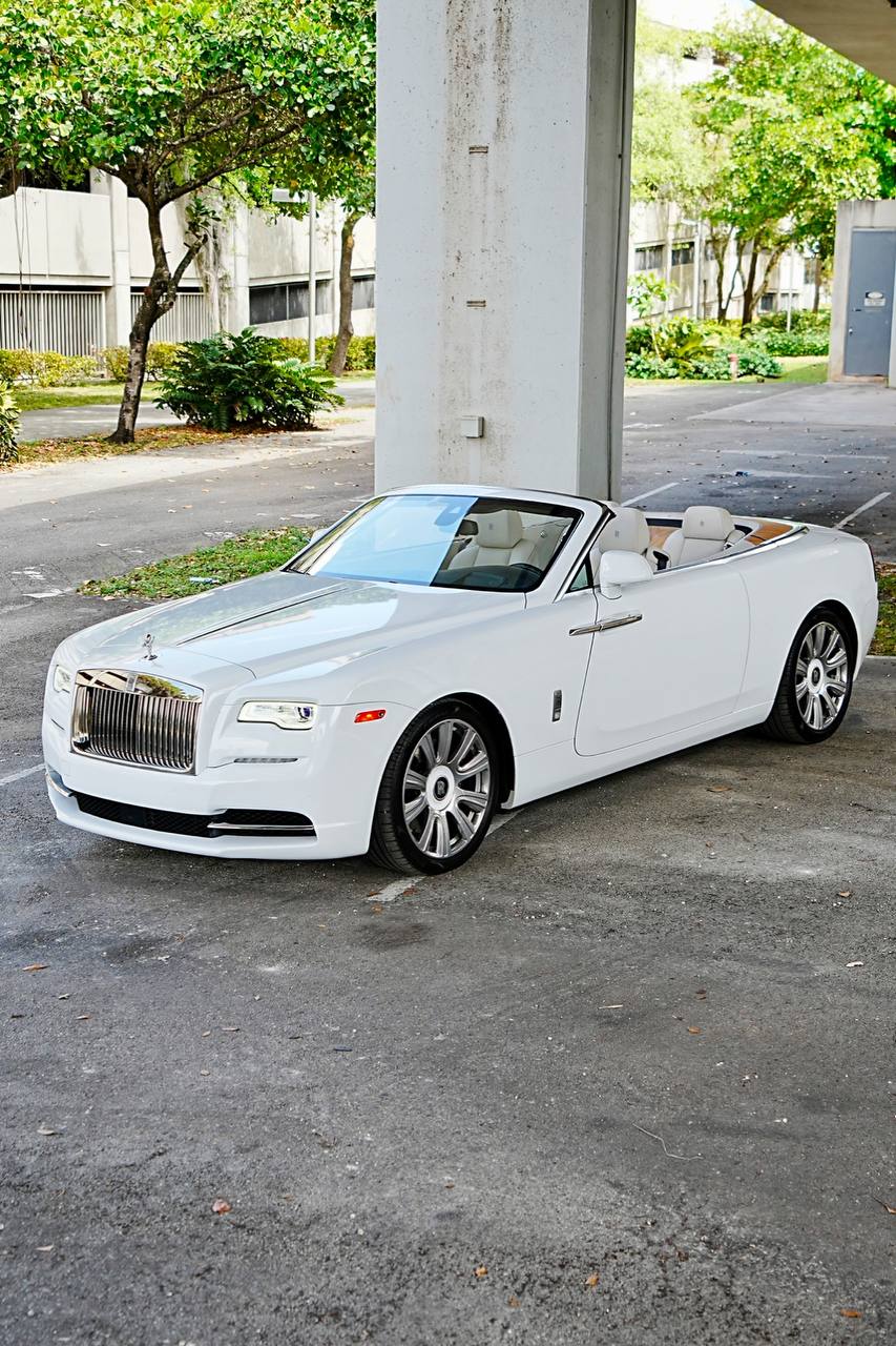 Rolls-Royce Dawn Exterior